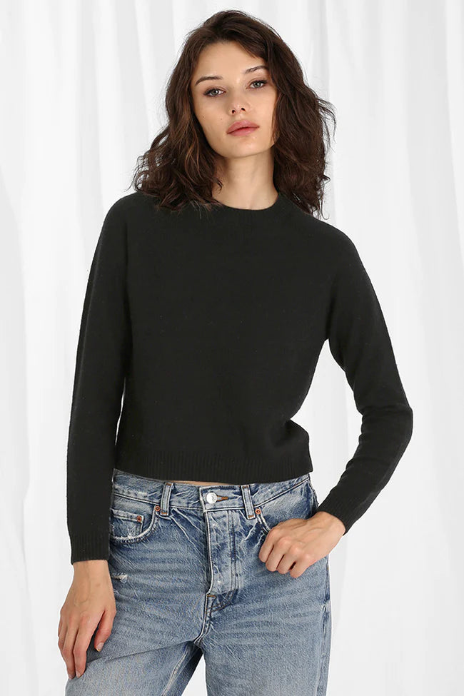 Cashmere LS Shrunken Crew in Black