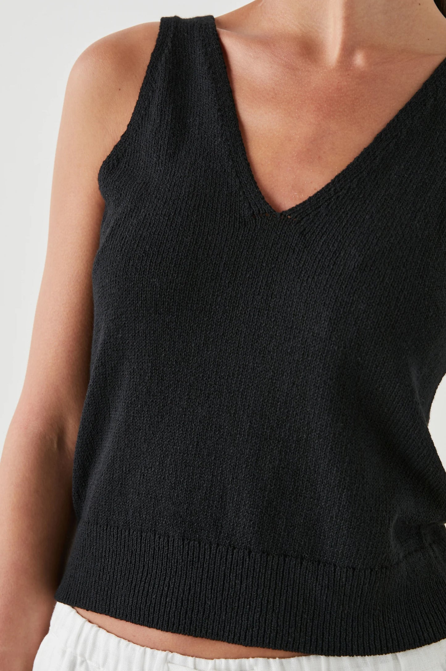 Maise Tank Black