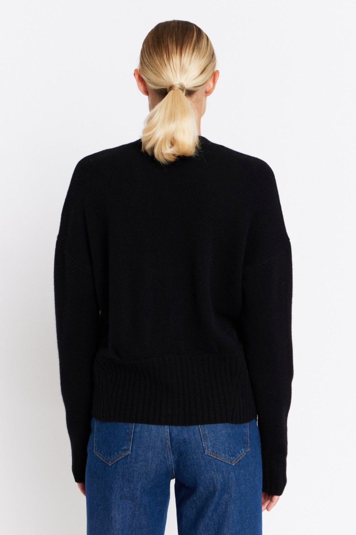 Gloire V-Neck Cardigan